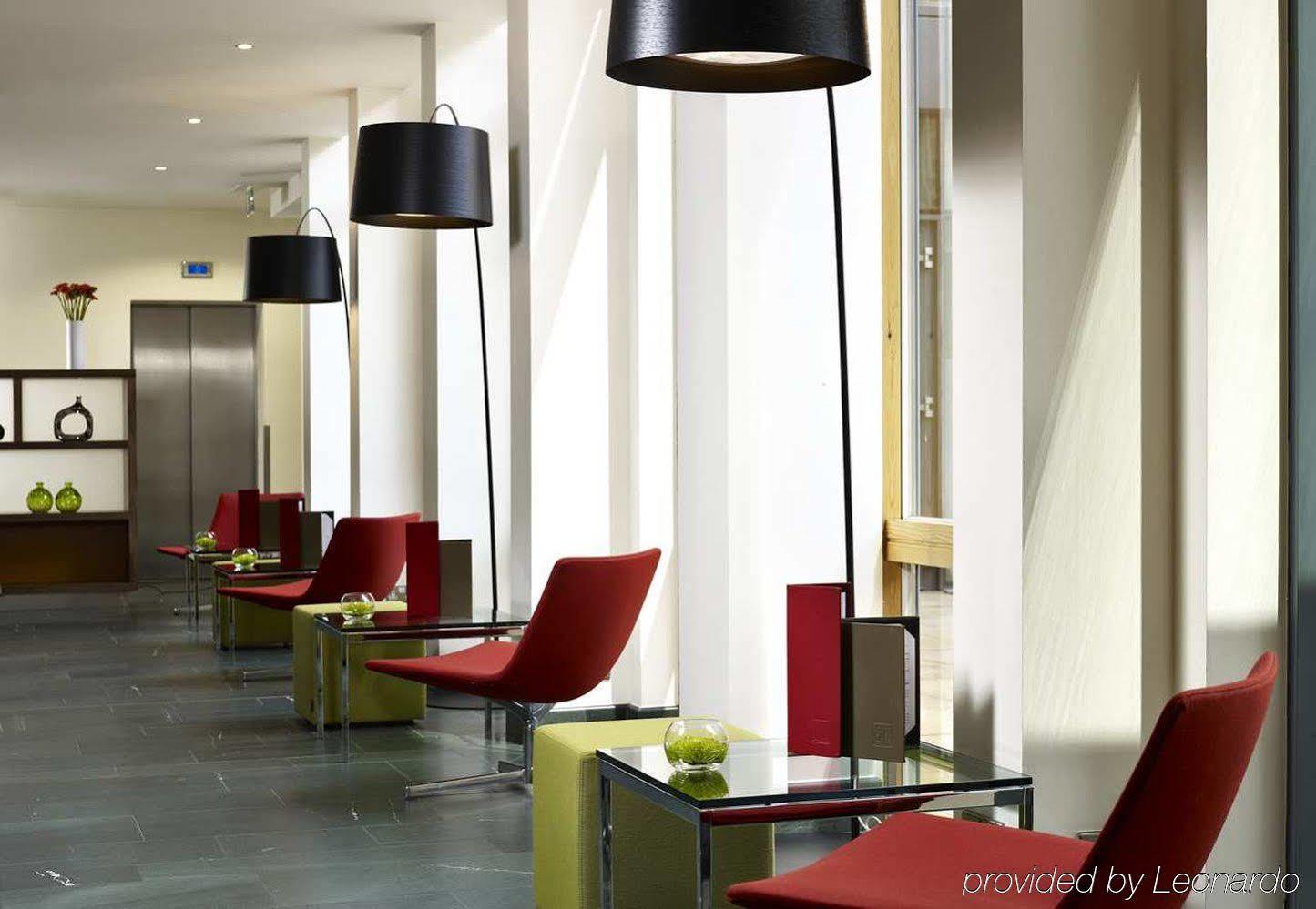 Hilton Garden London Heathrow Airport 4*